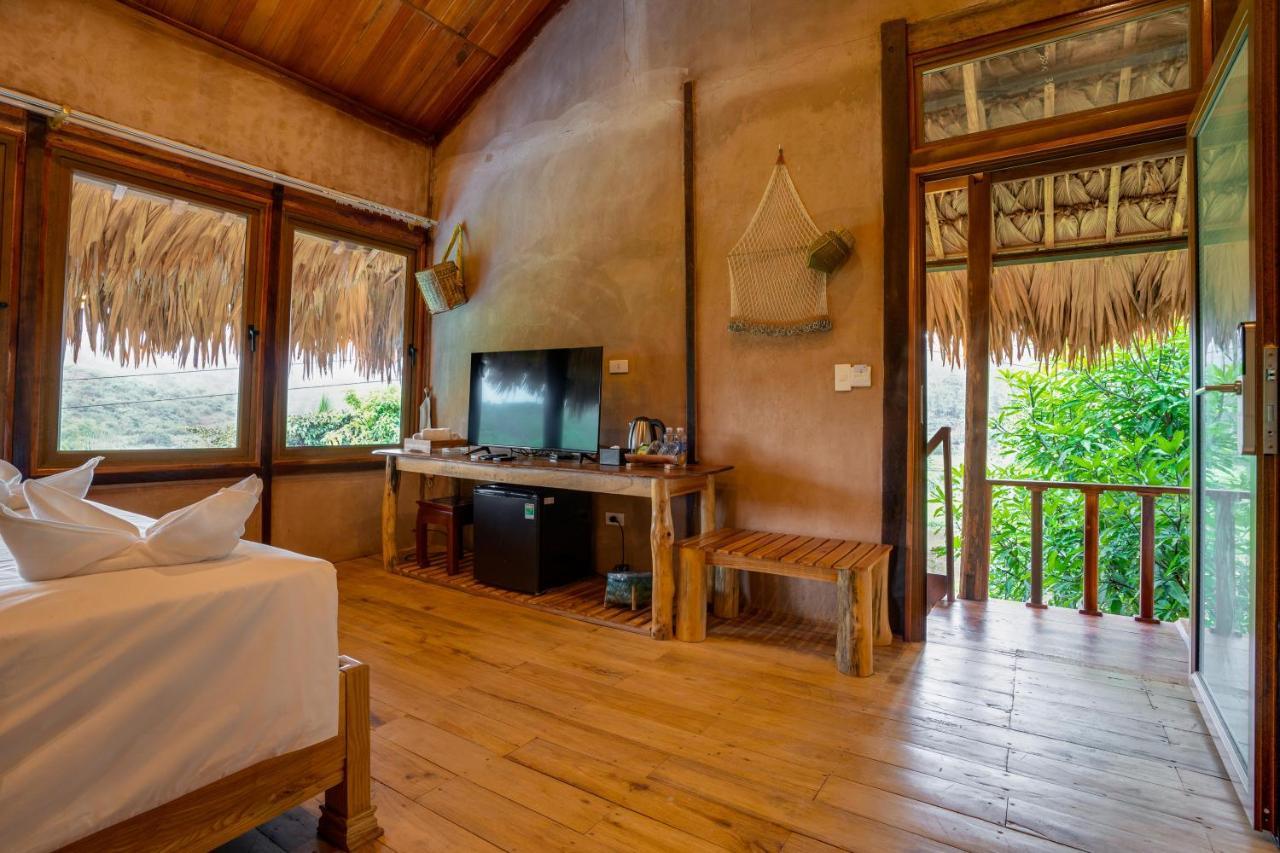 Готель Mai Chau Onsen Retreat Екстер'єр фото